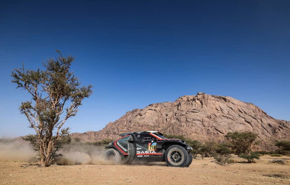 Dakar 2025: Piloții Dacia joacă tactic în prima probă. Mani Gyenes, victorie la clasa Original by Motul - Poza 3