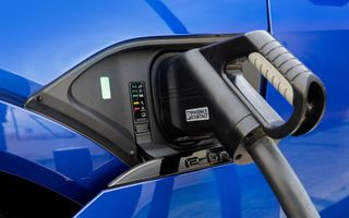 Vânzările de mașini electrice și PHEV au crescut cu 25% în 2024 la nivel mondial