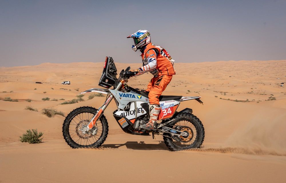 Dakar 2025: Dacia, locul 2 în penultima probă. Lupta pentru podium va fi decisă mâine - Poza 3