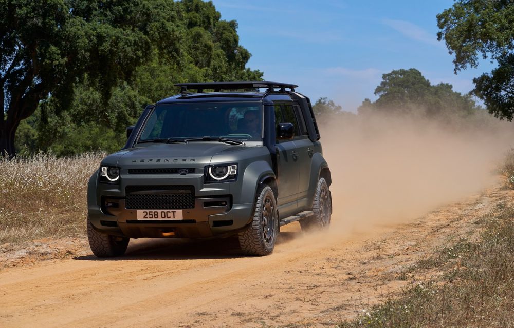 Land Rover Defender nu va primi versiune electrică până la viitoarea generație - Poza 1