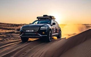 Genesis GV80 Desert Edition: omagiu pentru Jacky Ickx la împlinirea a 80 de ani