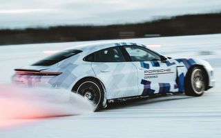 Porsche Taycan a stabilit un nou record: drift de 17 kilometri pe gheață