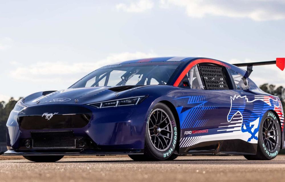 Ford a construit un prototip electric pentru NASCAR, bazat pe Mustang Mach-E - Poza 1