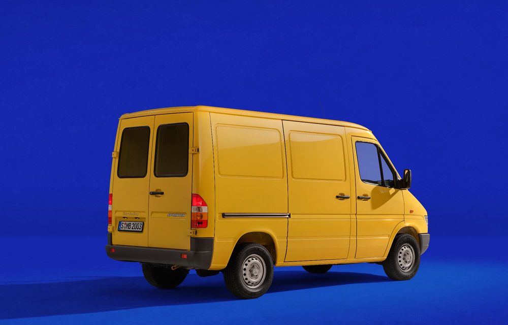 Mercedes-Benz Sprinter împlinește 30 de ani: ediție specială aniversară - Poza 3