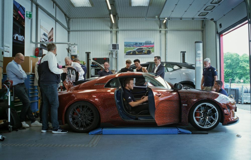 Imagini noi cu Alpine A110 R Ultime: producție limitată la 110 exemplare - Poza 3