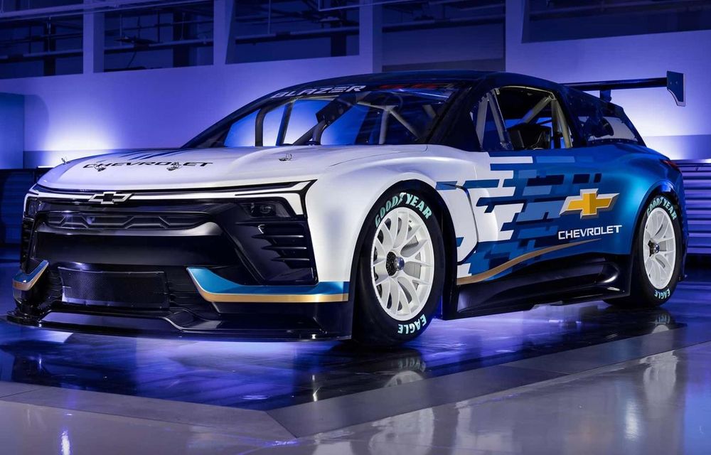 Chevrolet prezintă un prototip electric pentru NASCAR de 1300 CP - Poza 1