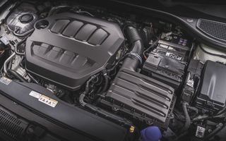 Volkswagen și Audi nu vor renunța la motoarele termice. Planurile de electrificare, amânate