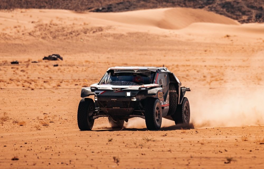 Dacia se întoarce în deșert: participă la Abu Dhabi Desert Challenge - Poza 1