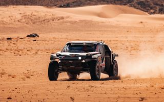 Dacia se întoarce în deșert: participă la Abu Dhabi Desert Challenge