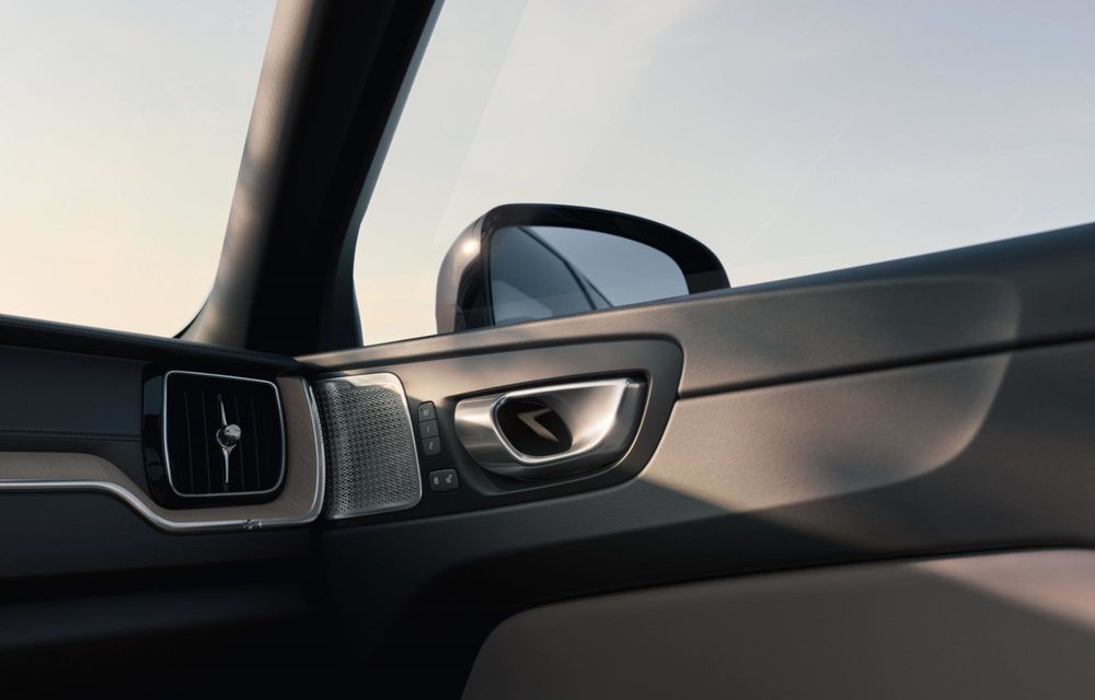 Noul Volvo XC60 facelift: sistem multimedia mai rapid și materiale noi la interior - Poza 26