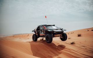 Dacia Sandriders la Abu Dhabi Desert Challenge: Nasser Al-Attiyah preia conducerea raliului