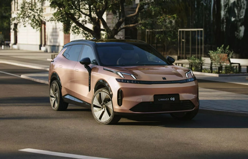 Lynk &amp; Co 08 ajunge în Europa: PHEV cu 200 km autonomie electrică și 53.000 de euro preț de pornire - Poza 1