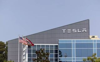 Tesla a semnat un acord pentru a deschide primul showroom în India