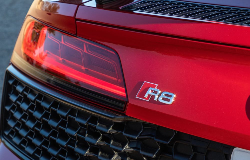 Audi R8, pregătit de revenire: supercar hibrid înrudit cu Lamborghini Temerario - Poza 1