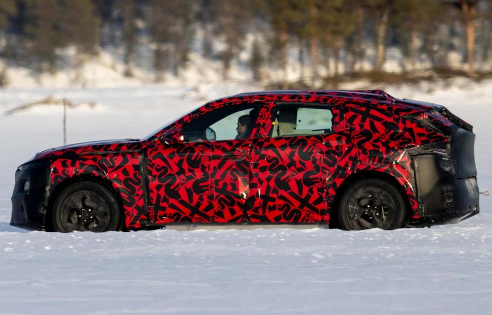 Primele imagini oficiale cu viitorul Alfa Romeo Stelvio - Poza 3