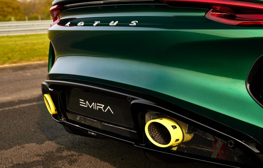 Noul Lotus Emira Clark Edition, un omagiu adus legendarului pilot Jim Clark - Poza 14