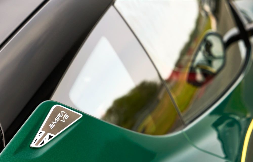 Noul Lotus Emira Clark Edition, un omagiu adus legendarului pilot Jim Clark - Poza 16