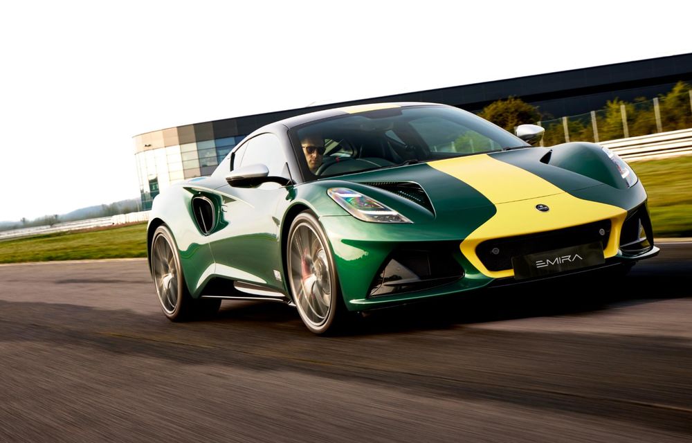 Noul Lotus Emira Clark Edition, un omagiu adus legendarului pilot Jim Clark - Poza 2