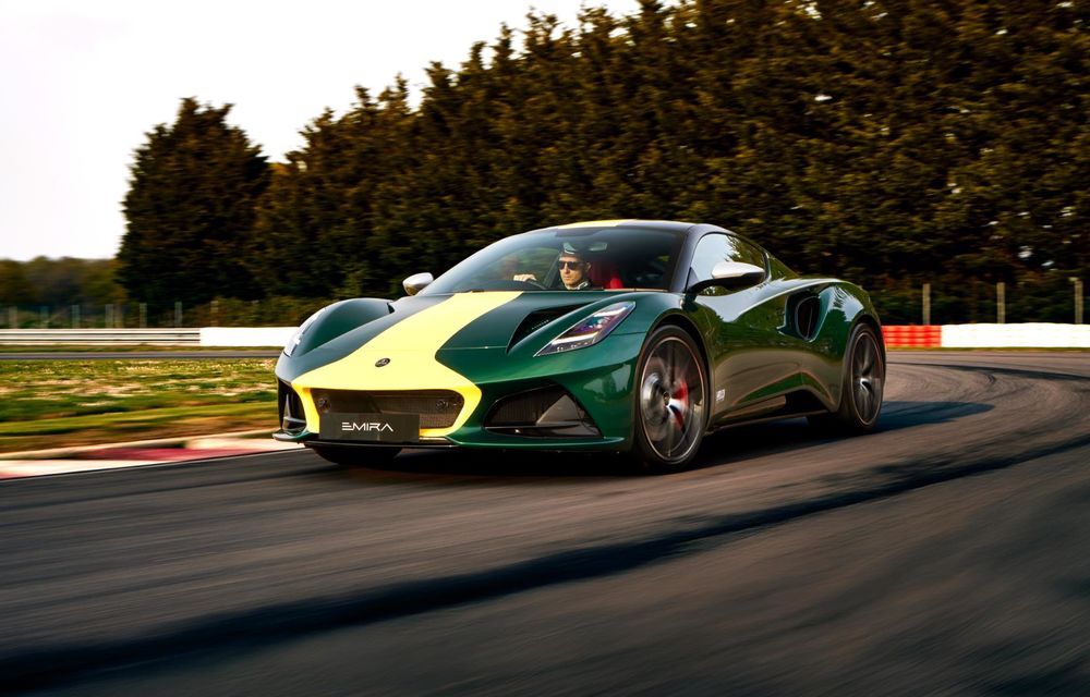 Noul Lotus Emira Clark Edition, un omagiu adus legendarului pilot Jim Clark - Poza 3