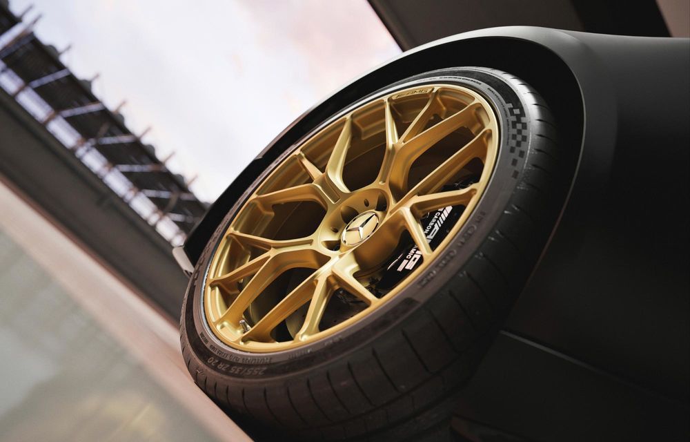 Noul Mercedes-AMG GT APXGP Edition: ediție limitată pentru noul film F1 - Poza 17