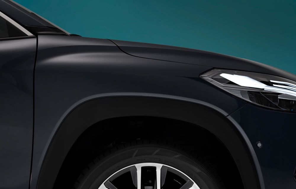 Noua Toyota Corolla Cross facelift: linie de echipare nouă GR Sport - Poza 9