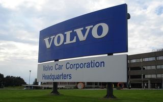 Volvo recheamă în service aproape 500.000 de vehicule din cauza camerei de marșarier