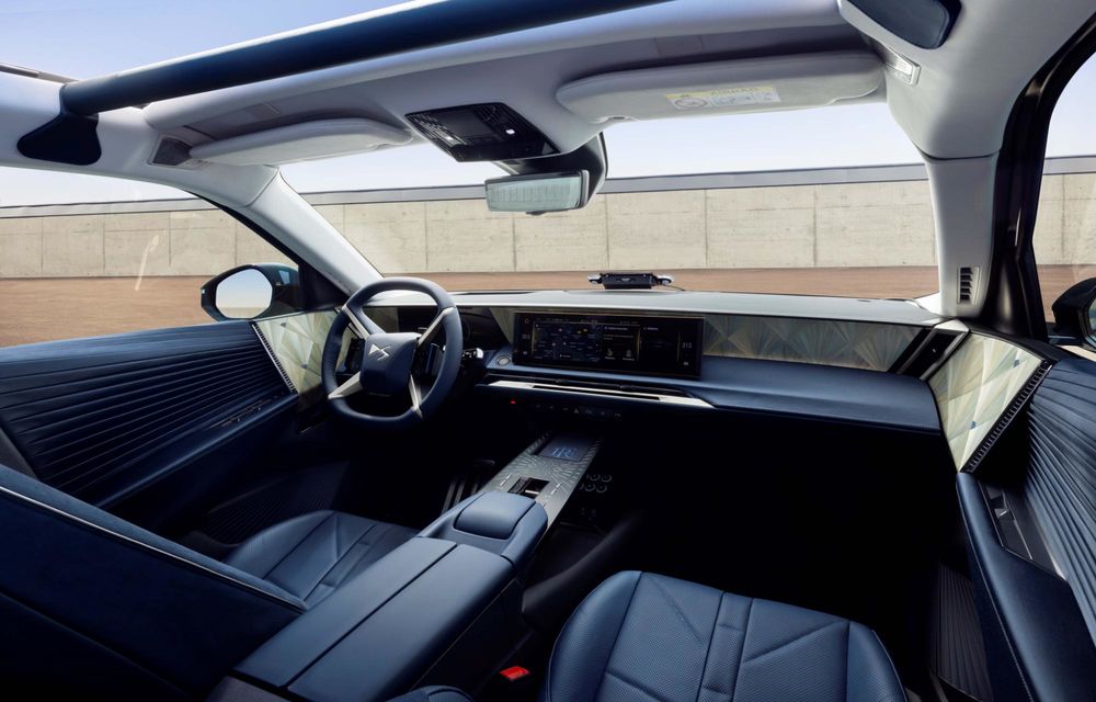 Președintele Franței are o mașină nouă, pentru prima dată electrică: DS N°8 - Poza 4