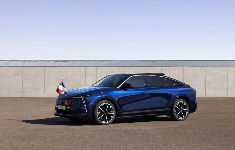 Președintele Franței are o mașină nouă, pentru prima dată electrică: DS N°8 - Poza 1