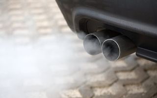 UE le oferă producătorilor de mașini mai mult timp pentru a atinge țintele de reducere a emisiilor de CO2