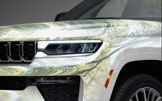 Primele imagini cu viitorul Jeep Grand Cherokee facelift