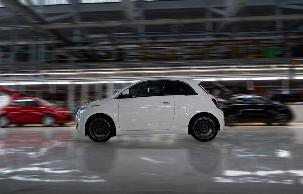 Primele imagini cu noul Fiat 500 Ibrida: debutul producției, la finalul lui 2025 - Poza 4