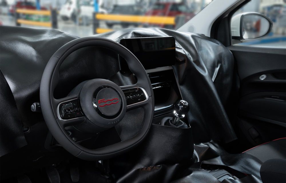 Primele imagini cu noul Fiat 500 Ibrida: debutul producției, la finalul lui 2025 - Poza 9