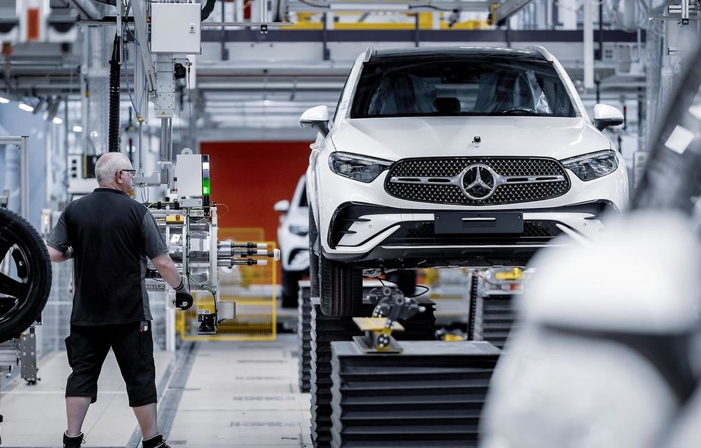 Ecourile tarifelor lui Trump: Mercedes-Benz mută producția lui GLC în SUA - Poza 2