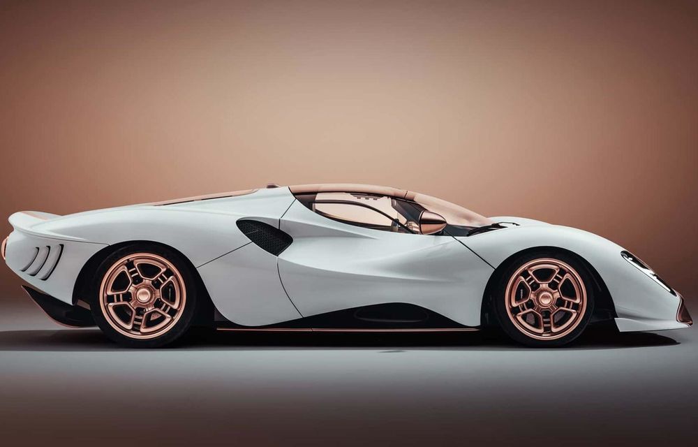 Italienii prezintă noul De Tomaso P72 de serie. Livrările încep după 6 ani de așteptare - Poza 3