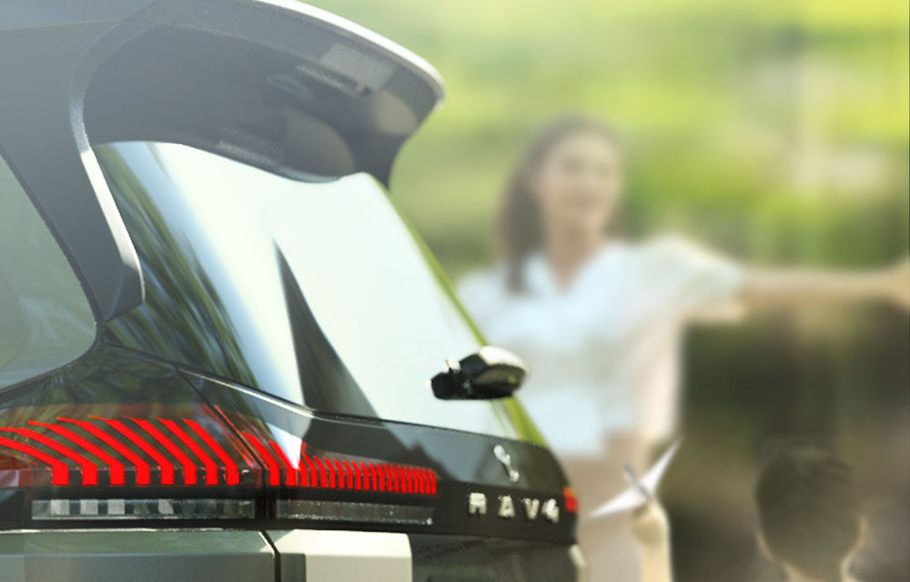 Imagini noi cu viitoarea generație Toyota RAV4: debut în 21 mai - Poza 1
