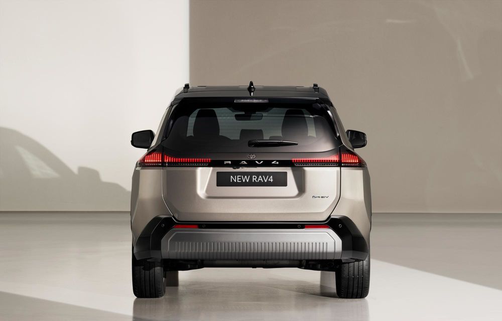 Noua Toyota RAV4 este aici: pentru prima dată, exclusiv cu motoare hibride în Europa - Poza 7