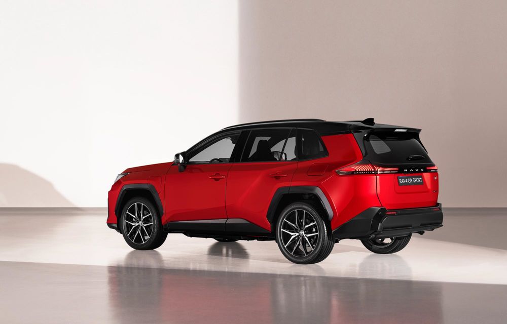 Noua Toyota RAV4 este aici: pentru prima dată, exclusiv cu motoare hibride în Europa - Poza 24