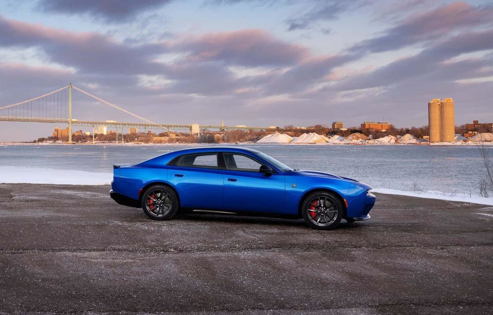Noul Dodge Charger, acum și în variantă Sedan: motor electric de 670 CP - Poza 13