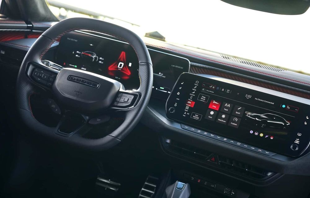 Noul Dodge Charger, acum și în variantă Sedan: motor electric de 670 CP - Poza 19