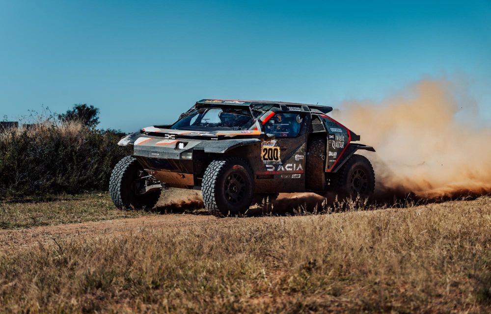 Dacia Sandriders la Raliul Safari Africa de Sud: Sebastien Loeb, noul lider surpriză al raliului - Poza 2