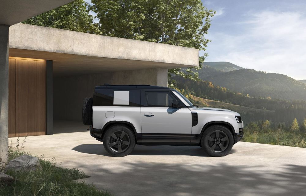 Un nou facelift pentru Land Rover Defender: display central mai mare și culori exterioare noi - Poza 18