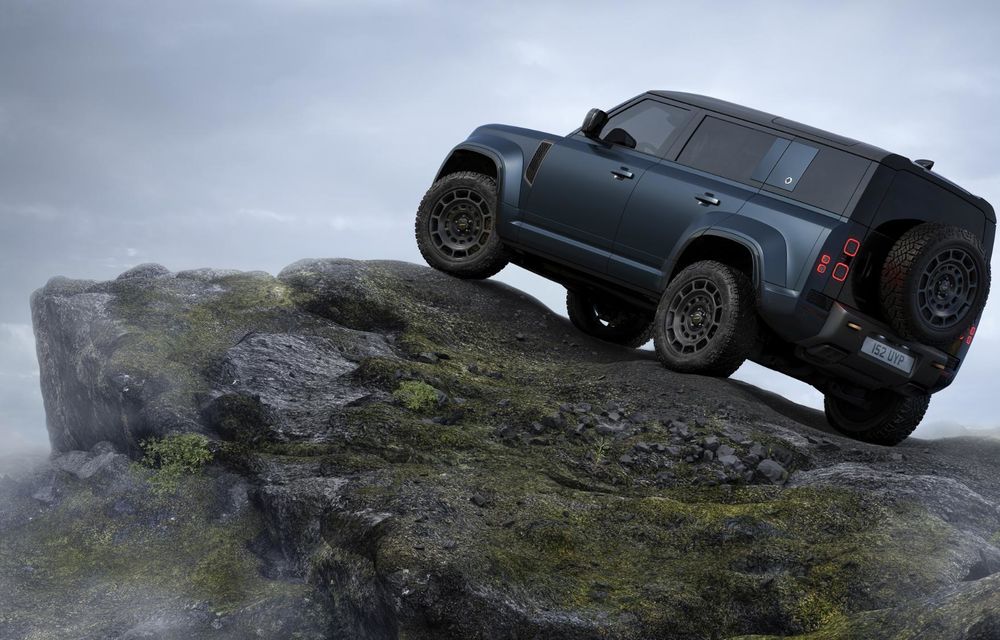 Un nou facelift pentru Land Rover Defender: display central mai mare și culori exterioare noi - Poza 5