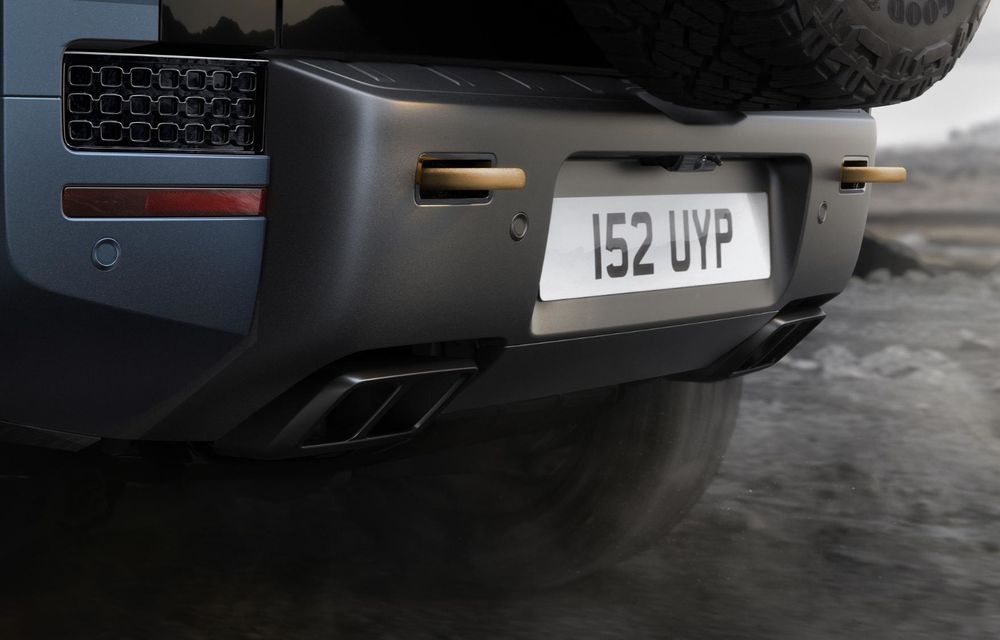 Un nou facelift pentru Land Rover Defender: display central mai mare și culori exterioare noi - Poza 10