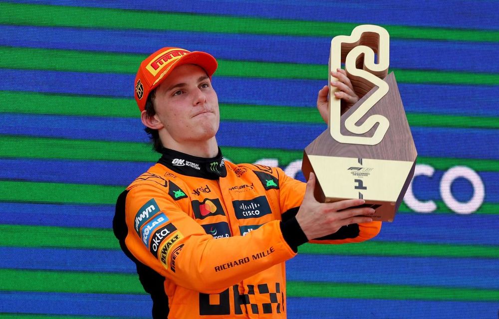 F1: Oscar Piastri câștigă în Spania. Verstappen, penalizat după un acroșaj cu George Russell - Poza 1