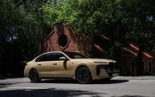 BMW Seria 7 primește o vopsea nouă pentru piața din România