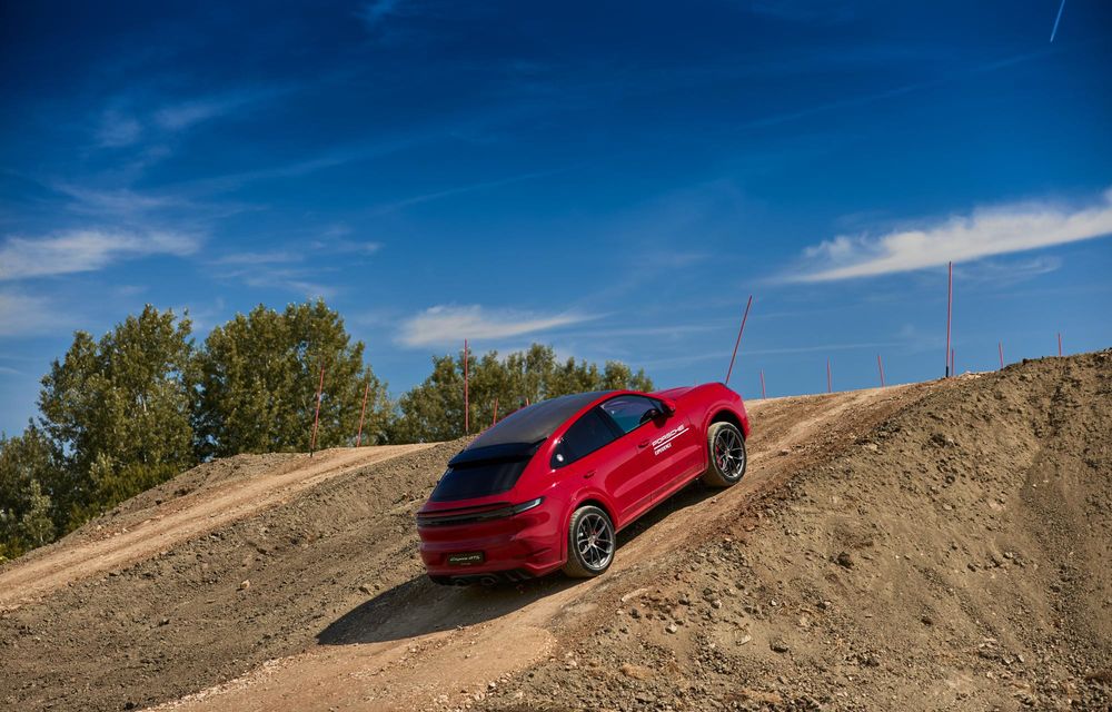 REPORTAJ: Adrenalină pe circuitul Balaton Park, alături de toată gama Porsche - Poza 31
