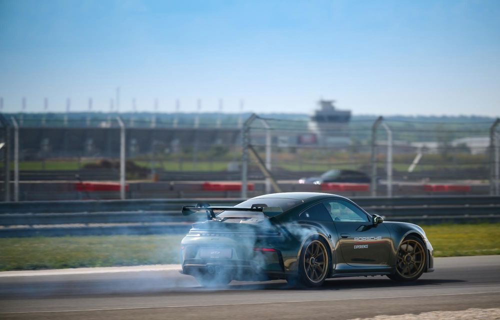 REPORTAJ: Adrenalină pe circuitul Balaton Park, alături de toată gama Porsche - Poza 75