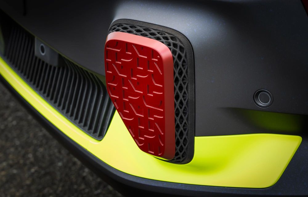 Renault reinventează vehiculele de urgență cu noul concept Vision 4rescue - Poza 21