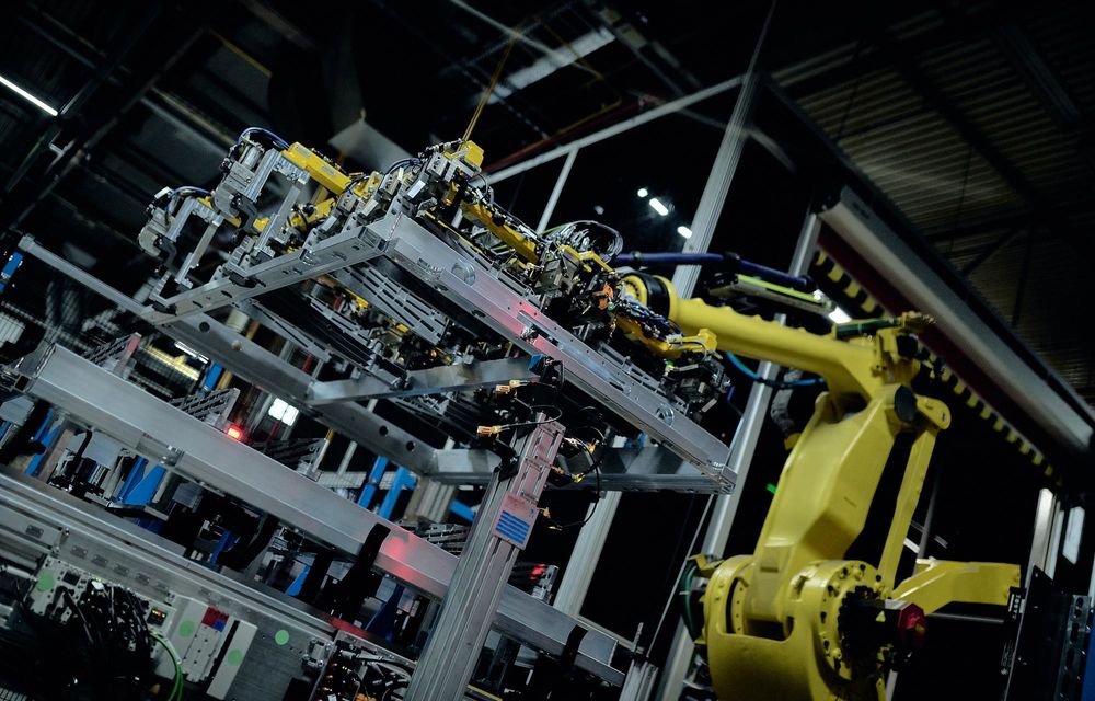 Ford inaugurează o linie de asamblare pentru baterii la Centrul de electrificare din Koln - Poza 2