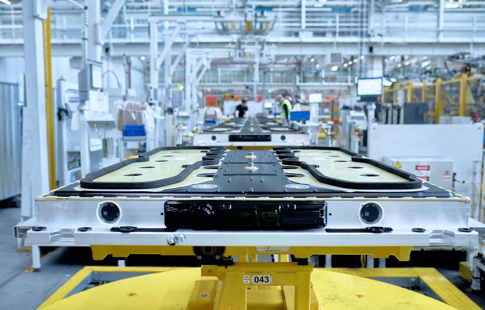 Ford inaugurează o linie de asamblare pentru baterii la Centrul de electrificare din Koln - Poza 8